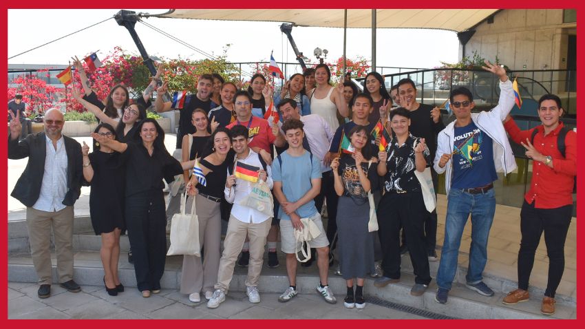 FAE Usach despide a estudiantes internacionales y a su nueva generación de embajadoras y embajadores que inician movilidad académica