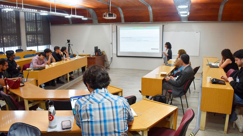 FAE Usach reunió a la academia para debatir equidad, meritocracia y confianza social
