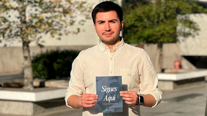 Egresado FAE Usach, Manuel Avendaño, alcanza el primer lugar en Amazon con libro “Sigues Aquí”